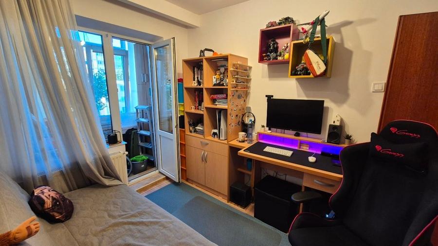 Apartament cu 3 camere decomandat, mobilat în Gorjului