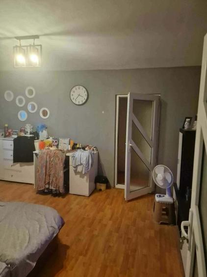 Apartament cu 2 camere semidecomandat în Fetești-Gară