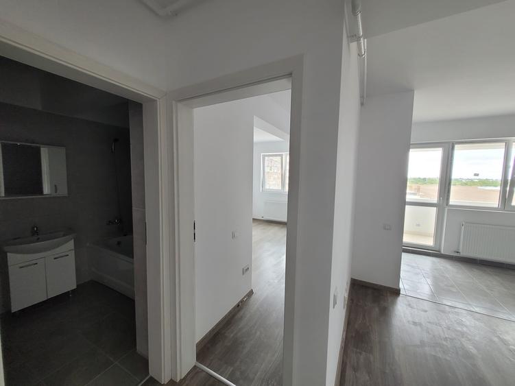 Apartament cu 2 camere semidecomandat în Apărătorii Patriei