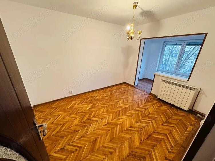 Apartament cu 3 camere decomandat în Kiseleff