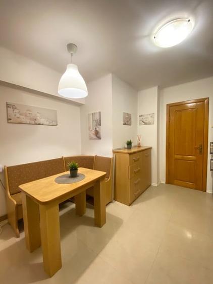 Apartament cu 3 camere decomandat în Ultracentral