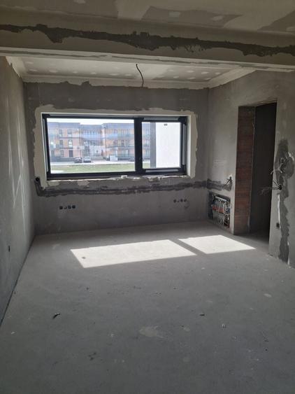 Duplex cu 4 camere cu Canalizare în Șelimbăr