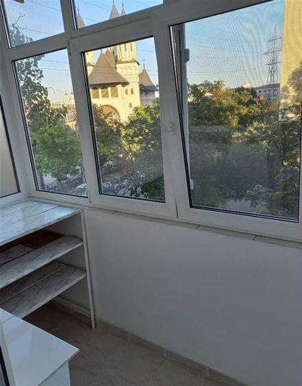 Apartament cu 2 camere decomandat, mobilat în Alexandru cel Bun