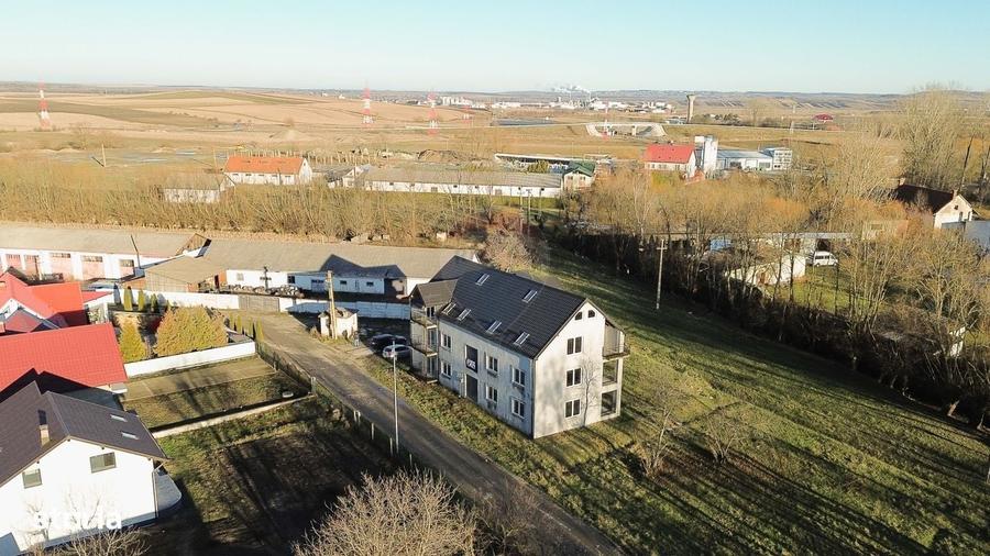 De vanzare bloc la gri format din 9 apartamente Radauti - 16