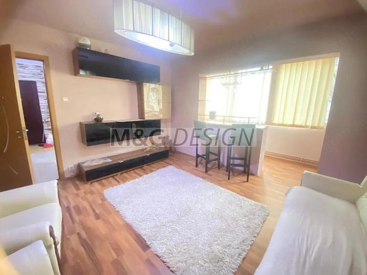 Apartament cu 4 camere decomandat în Complex Studențesc