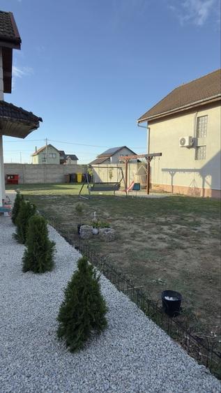 Casă cu 3 camere în Central