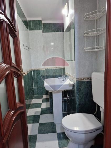 Apartament cu 4 camere decomandat în Ultracentral