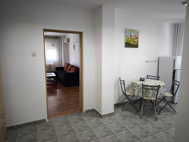 Apartament cu 2 camere semidecomandat, mobilat în Brâncoveanu