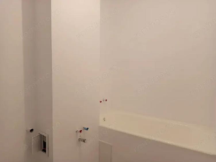 Apartament cu 2 camere decomandat în Horea