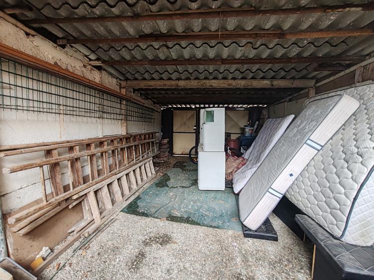 Casa 4 camere libera la vanzare GHIMBAV - 21