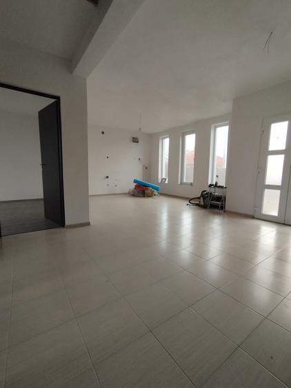 Casă cu 3 camere în Slobozia