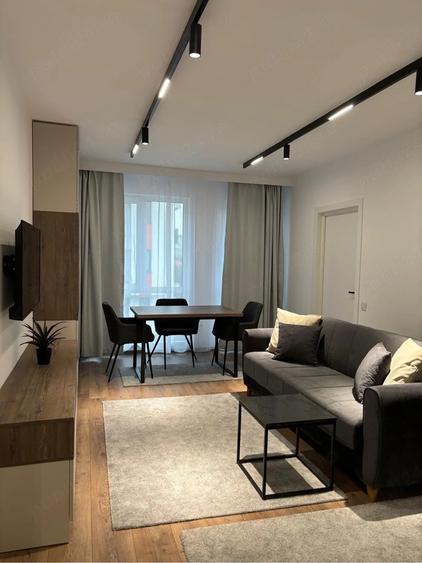 Apartament cu 2 camere semidecomandat în Florești