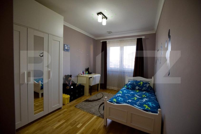 Casă individuală cu 4 camere cu Canalizare în Mărăști