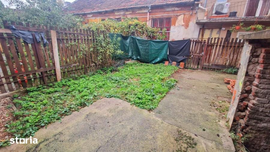 Casă cu 3 camere cu Teren 180 Mp în Eminescu