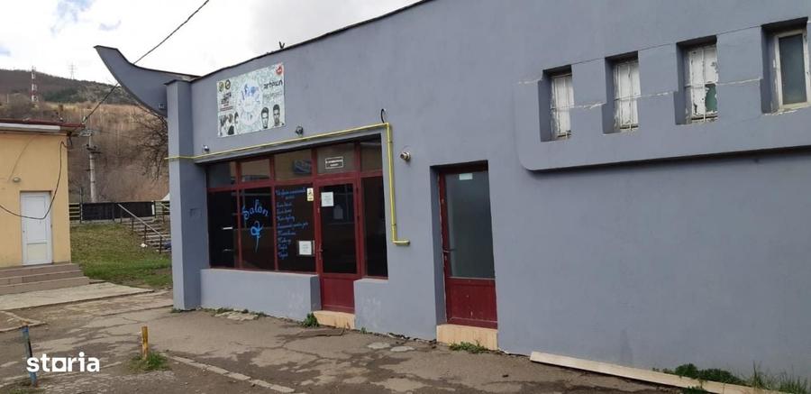 Spațiu comercial, de 60 mp, în Moinești