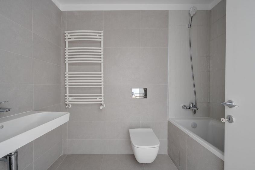 Apartament cu 2 camere semidecomandat, mobilat în Victoriei