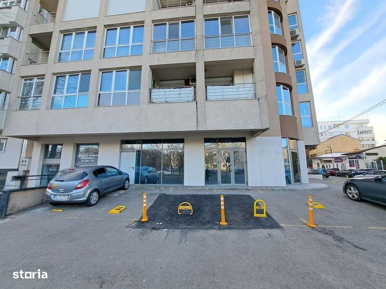 Spațiu comercial, de 143 mp, în Vitan