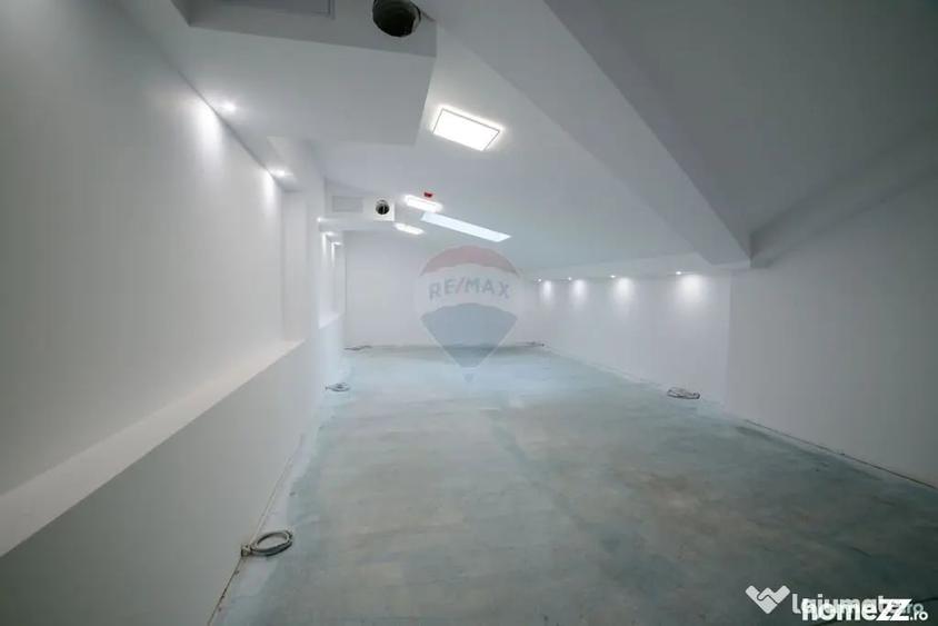 Spațiu comercial, de 245 mp, în Ultracentral