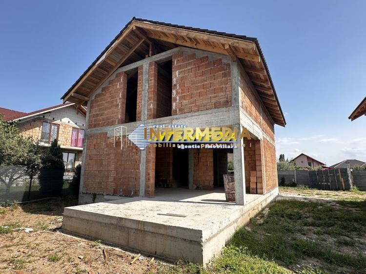 Casă individuală cu 4 camere cu Canalizare în Ampoi 3