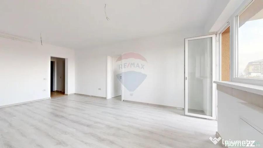 Apartament cu 2 camere semidecomandat în Sânpetru