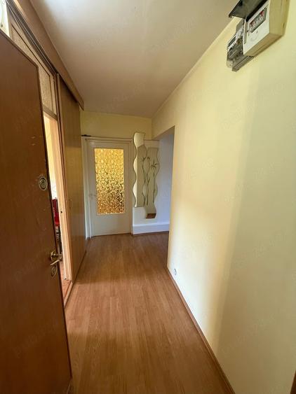 Apartament cu 3 camere decomandat în Grigorescu