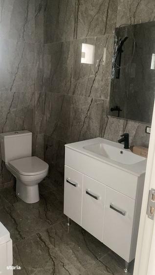 Casă cu 4 camere cu Teren 340 Mp în Malu Mare