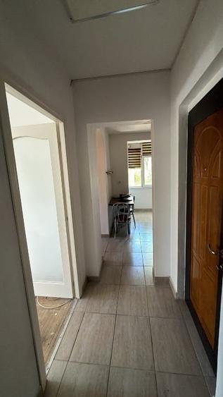 Apartament 2 camere, 47 mp, Centru Craiova — baie modernizată, potrivit și pentr - 6