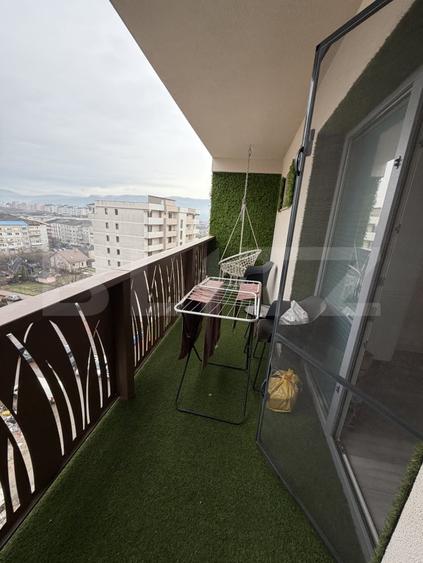 Apartament cu 3 camere semidecomandat, mobilat în Independenței