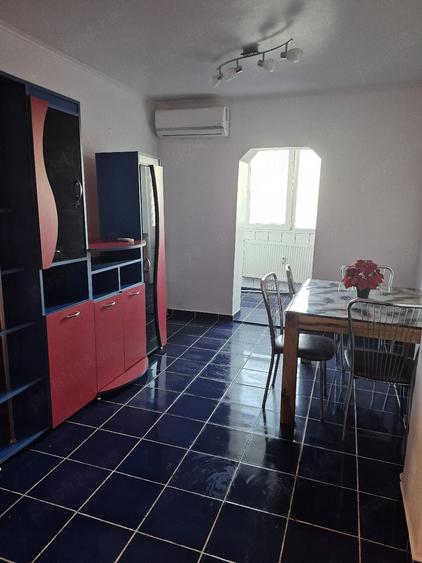 Apartament cu 2 camere decomandat în Rogerius