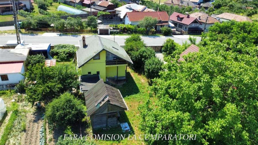 Casă cu 3 camere cu Teren 1233 Mp în Budești