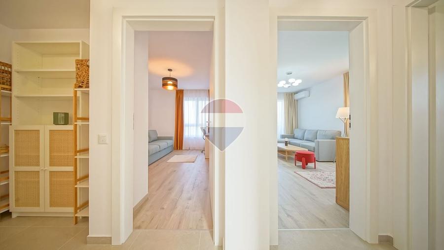 Apartament cu 3 camere semidecomandat, mobilat în Tractorul