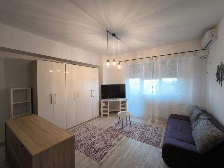 Garsonieră decomandată în Tineretului