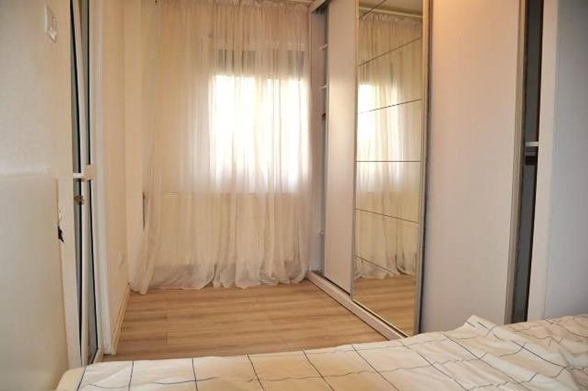 Apartament cu 2 camere nedecomandat în Micro 4