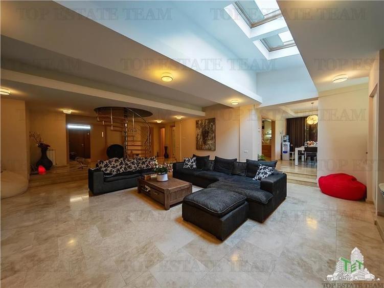 Casă individuală cu 6 camere cu Teren 1000 Mp în Corbeanca