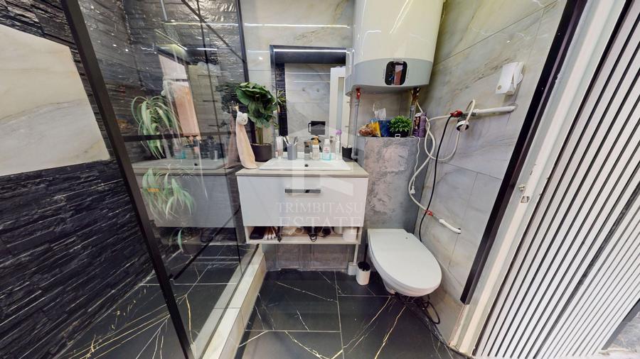 Apartament cu 3 camere decomandat în Olteniței
