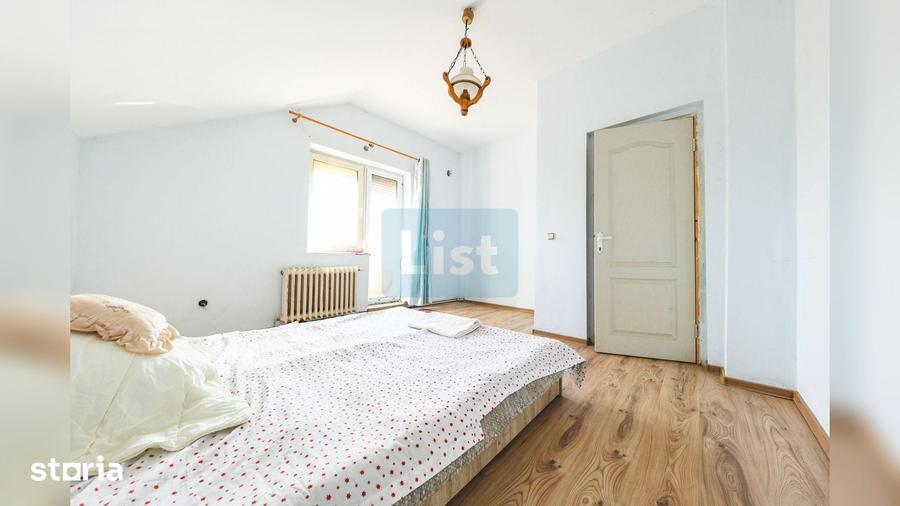 Casă cu 5 camere cu Canalizare în Iris