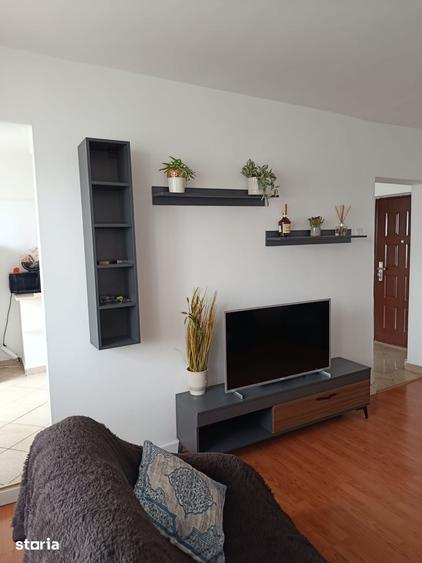 Apartament cu 3 camere în Grivița