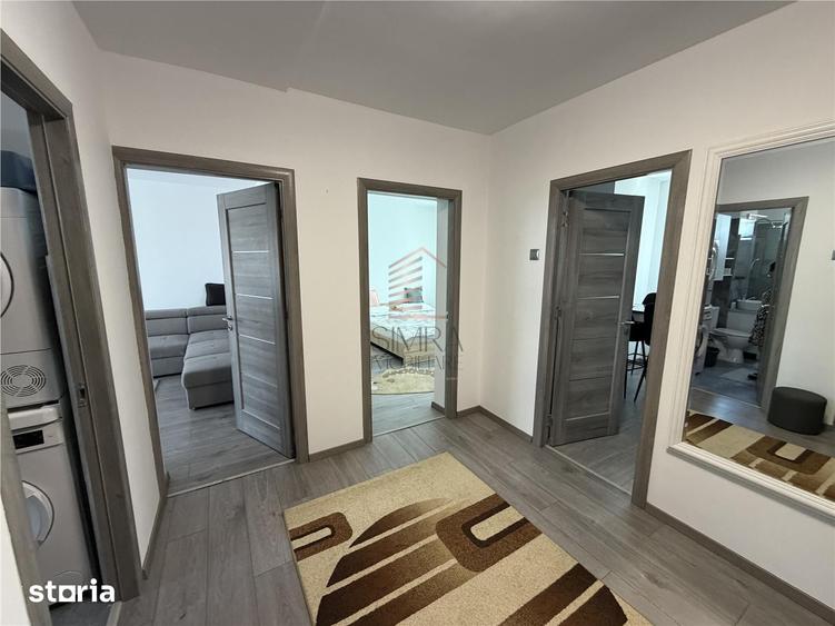 Apartament cu 4 camere decomandat în Central