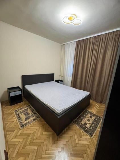 Apartament cu 2 camere semidecomandat în Intim