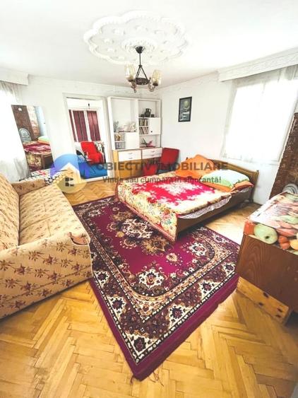 Casă cu 5 camere cu Teren 719 Mp în Vânători-Neamț