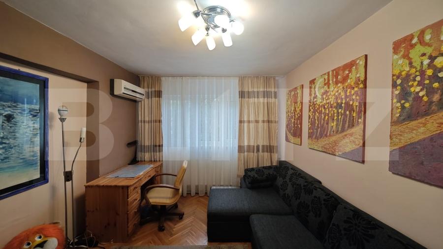 Apartament cu 3 camere decomandat, mobilat în Dacia