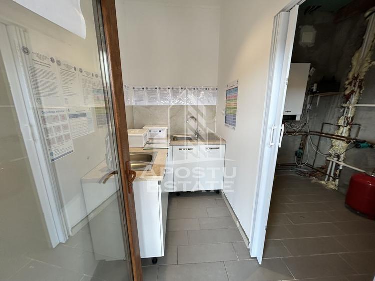 Spațiu comercial, de 392 mp, în Săcălaz