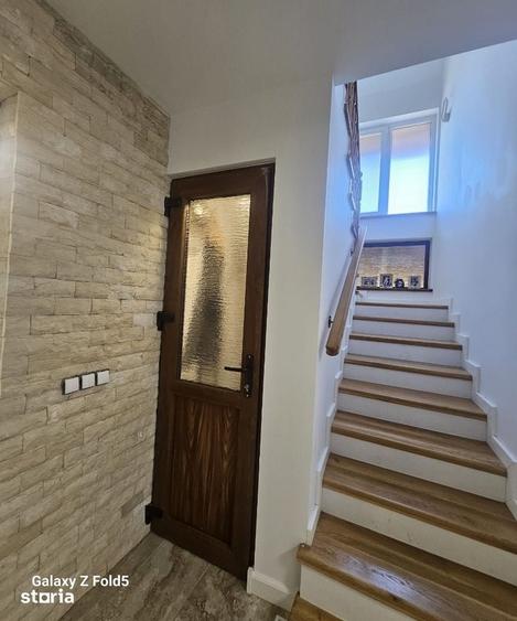 Casă cu 4 camere cu Teren 700 Mp în Cihei