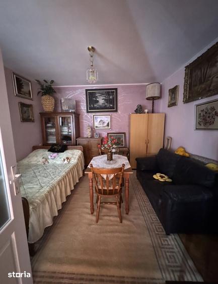 Casă cu 4 camere decomandat cu Teren 400 Mp în Aradul Nou