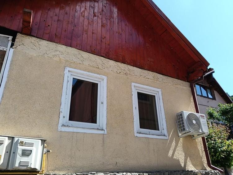Casă cu 3 camere în Schei