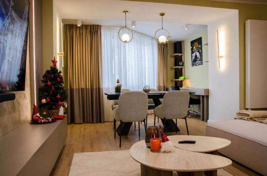 Apartament cu 3 camere decomandat în Central