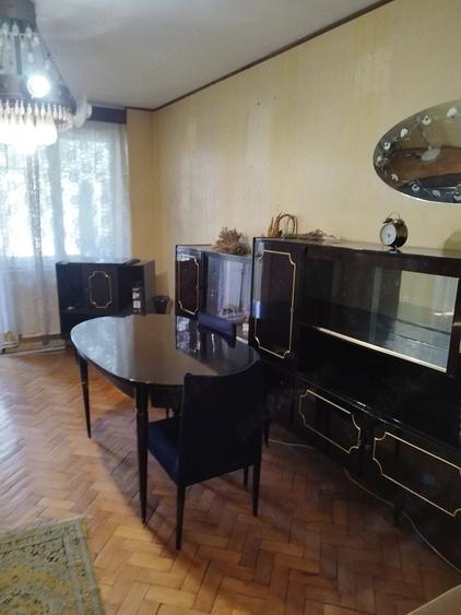 Apartament cu 2 camere decomandat în Aleea Carpați
