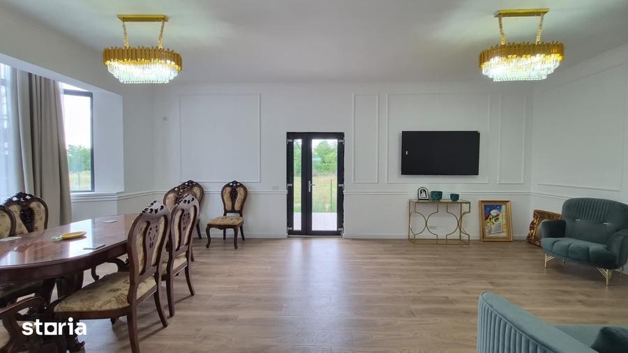 Casă cu 4 camere cu Teren 360 Mp în Snagov
