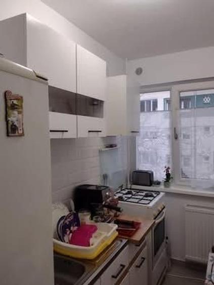 Apartament cu 2 camere nedecomandat în Girocului