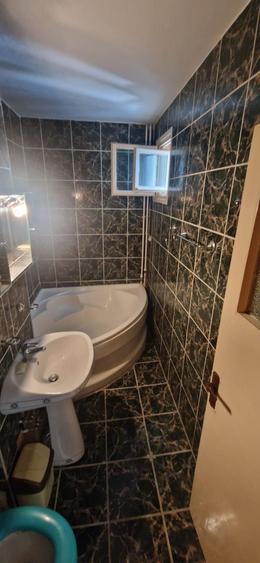 Apartament cu 2 camere semidecomandat în Pajura